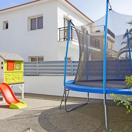 Yiasemina By Interhome Willa Ajia Napa
